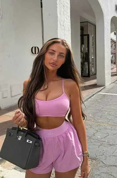 Camilla Bjørkelangen